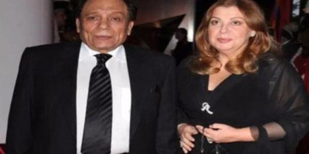 هالة الشلقاني تخطف الأضواء في أحدث ظهور نادر لعادل إمام بحفل زفاف حفيده.. ماذا نعرف عن زوجة الزعيم؟ - كورة نيوز