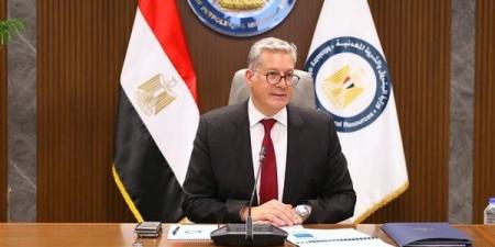 وزير البترول يبحث مع توتال الفرنسية زيادة معدلات الإنتاج بالبحر المتوسط - كورة نيوز