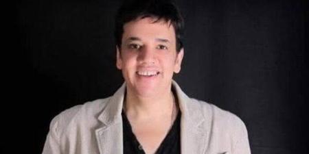 وفاة المطرب المصري ضياء عز الدين بعد عملية جراحية دقيقة - كورة نيوز