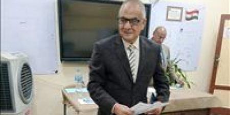 طارق خضر يدلى بصوته في انتخابات الشيوخ 2025 - كورة نيوز
