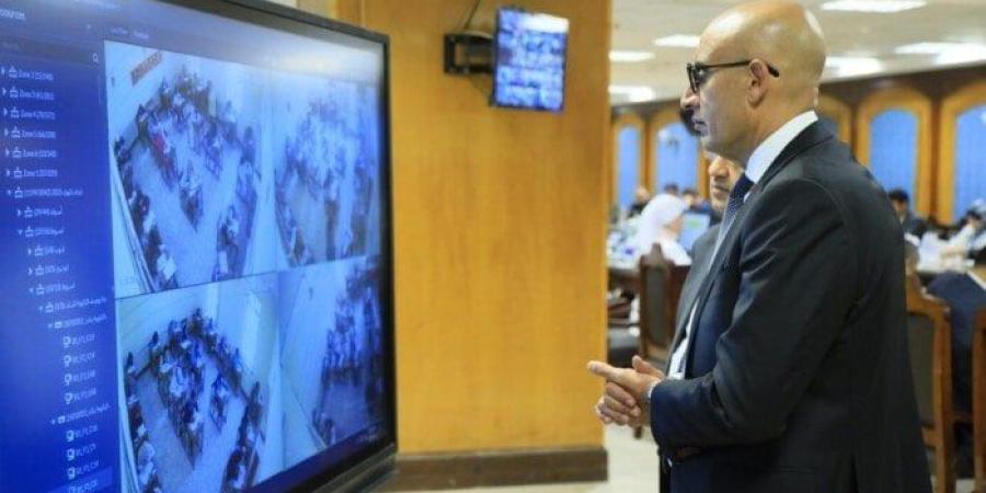وزير التعليم يتابع سير امتحان مادتي الكيمياء والجغرافيا للثانوية العامة - كورة نيوز