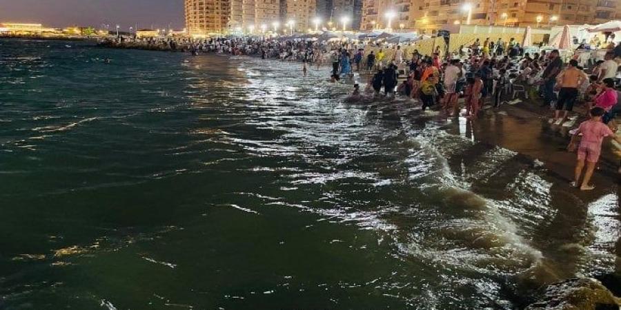 تنفيذًا لتوجيهات محافظ الإسكندرية.. بدء تطبيق قرار منع نزول البحر بعد المواعيد الرسمية - كورة نيوز