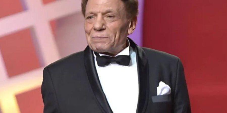 شاهد.. إطلالة نادرة لزوجة الزعيم عادل إمام في حفل زفاف حفيدها - كورة نيوز