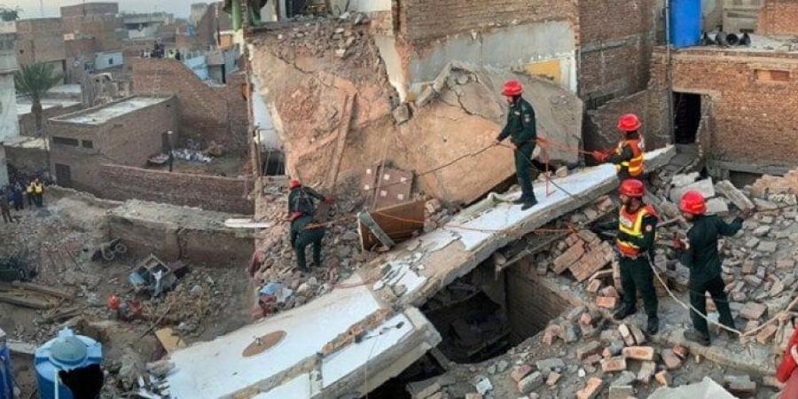 باكستان: ارتفاع حصيلة ضحايا انهيار مبنى سكني في كراتشي إلى 27 قتيلا - كورة نيوز