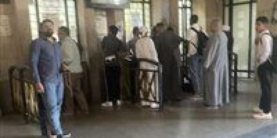 تحول كامل للتذاكر الورقية.. شلل في الحجز الإلكتروني بمحطة قطارات الأقصر - كورة نيوز