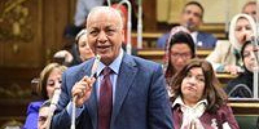 مصطفى بكري: «مصر بها 4 شركات اتصالات.. ومينفعش نحمل أزمة حريق سنترال رمسيس على جهة واحدة » - كورة نيوز