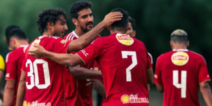 بن شرقي وجراديشار وديانج وشكري فى تشكيل الأهلي لمواجهة منتخب الشباب ودياً - كورة نيوز