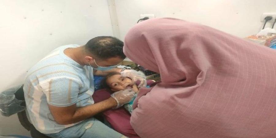 كشف وعلاج بالمجان لـ 443 مواطنًا في قافلة طبية لوحدة السكان بالبحيرة - كورة نيوز